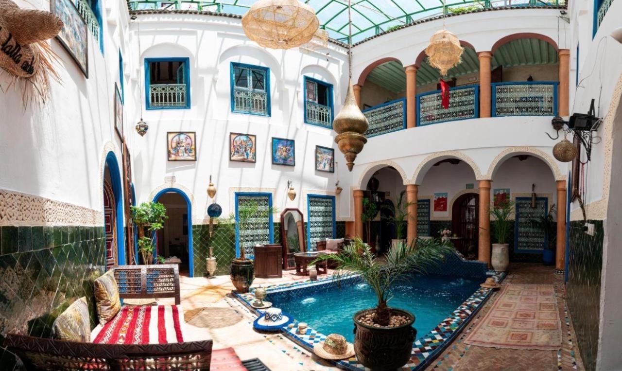 Riad à vendre à Marrakech – 8 suites, piscine et hammam Beldi